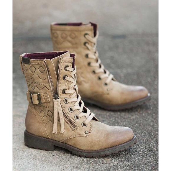 Roxy Tan Ankle Boots - Picture 1 of 8